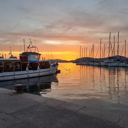 La Casa Di Chiara ألغيرو